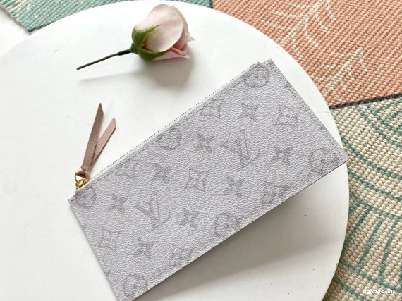 LOUIS VUITTON POCHETTE FÉLICIE 0330